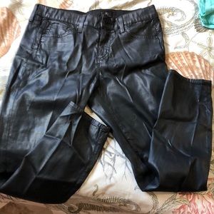 Leather look skinny jean